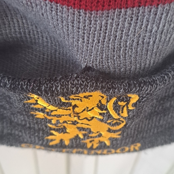 Harry Potter Gryffindor toboggan. - Picture 3 of 8
